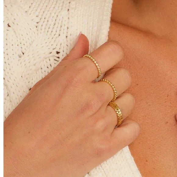 Gorjana Mini Stackable Ring Set - Gold - Size 7 - Picture 3 of 7